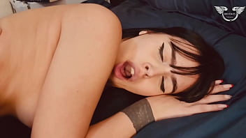 Amiga da minha prima me pediu diversao e eu dei pau na buceta dela