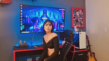 Amiga da minha prima me pediu diversao e eu dei pau na buceta dela