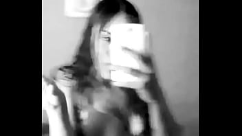 Luciiaaaa baila en la habitacion