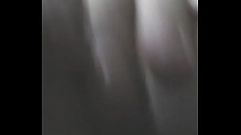 Em gái chat zalo thủ dâm