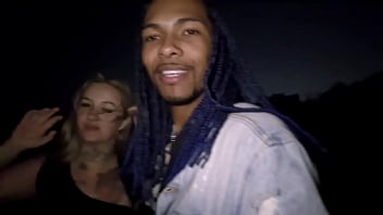 Na pedra do arpoador rj encontrei uma loirinha louca pra dar pro 1o que aparecesse não deixou por camisinha