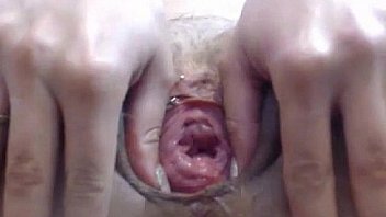 Beautiful teen cam girl squirting on webcam