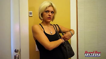 Athletic hot blonde raelyn rubs her pussy and sucks a cock to get pounded