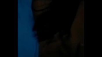 Cogiéndola por atras