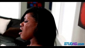 Stud fucks hot babe0845