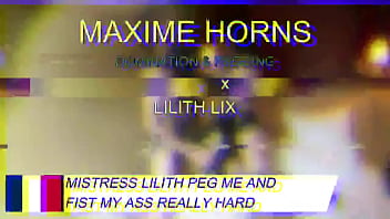 Elle a tout pris en main mon cul ma gorge mon plaisir sa main son poing son énorme gode tout s’enfonce en