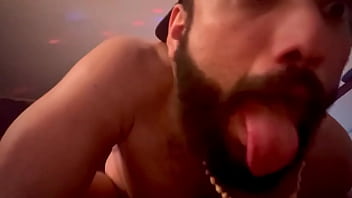 Creo que me topé a angeltacru2 en cierta red social de colores amarillos veamos si los sueños se hacen realidad o algui