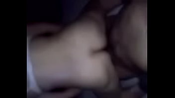 Moviendo ese culito rico