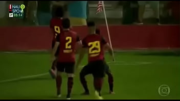 Botando na galeguinha