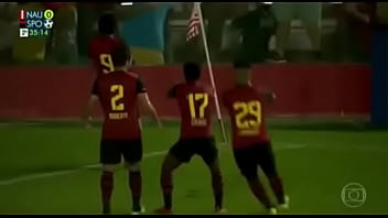 Botando na galeguinha