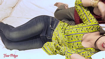 Stepsis priya close to orgasm when stepbrother came and checking his phone