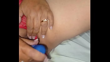 Pov playing with a mature milf's pussy i put a huge dildo in her while i masturbate her clitoris with a vibrator