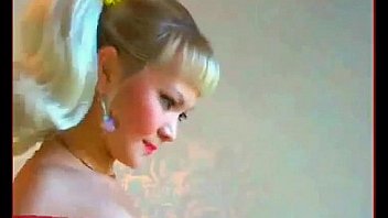 Blonde web cam whore