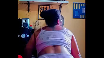 Putinha adora postar sua bunda no instagram