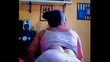 Putinha adora postar sua bunda no instagram