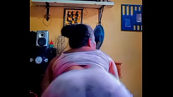 Putinha adora postar sua bunda no instagram