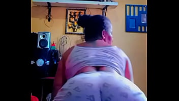 Putinha adora postar sua bunda no instagram Putinha adora postar sua bunda no instagram