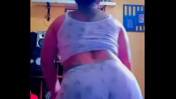 Putinha adora postar sua bunda no instagram