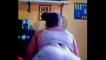 Putinha adora postar sua bunda no instagram