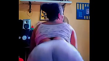 Putinha adora postar sua bunda no instagram