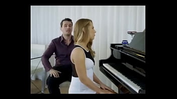 Angry man on lesson fucked the sexy yong bitch