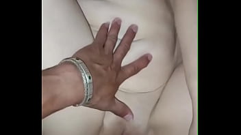 Pussy la novia de mi hermanastro quiere que me la folle y me cor dentro de su coño