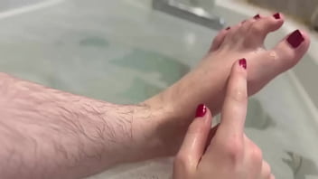 Nonton Pubes And Leghair Bath thumbnail