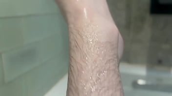 Pubes and leghair bath