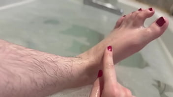 Pubes and leghair bath