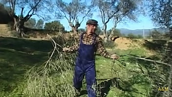The hot milf tourist fucked in the countryside The hot milf tourist fucked in the countryside