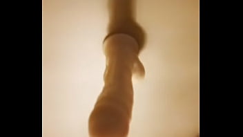 Salut les coquinous je suis nouvelle parmi vous soyez à la page car du hot