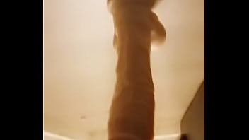 Salut les coquinous je suis nouvelle parmi vous soyez à la page car du hot