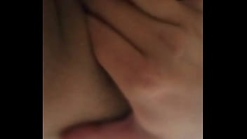Es bien putita la dejo su wey y viene a buscar quien le dió sus mejores cojidas Es bien putita la dejo su wey y viene a buscar quien le dió sus mejores cojidas