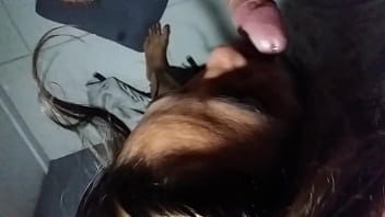 Cu de frente tequin vizinha