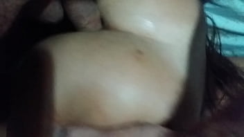 Cu de frente tequin vizinha