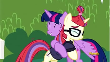 Beso de ponys lesbianas uwu