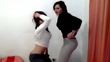 Sexys chicas perreando