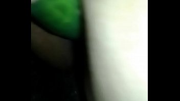 20160419 hermosa con pepino