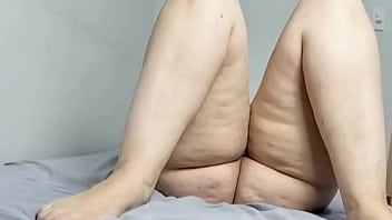 Real amateur bbw housewife getting delicious and massive creampies and becomes satisfied