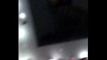 La peruana entrega el roskete