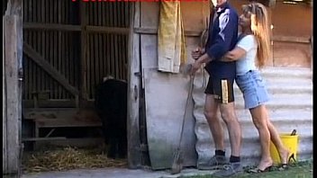 Sesso anale a pecorina con troia matura anal sex mature