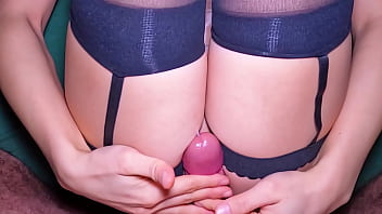 Desi aunty getting huge cum on pussy real compilation