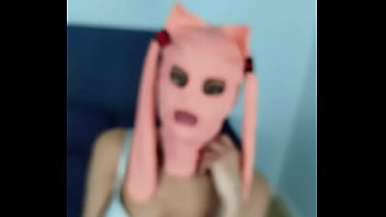 There ́s cold here don't you want to warm me up