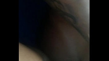 Comendo a novinhaescondido