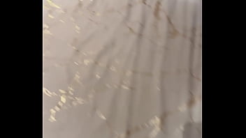 Extrait vidéo n•50 baise dans la cuisine squirt dans le lit