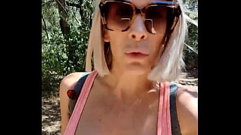 Prête et en tenue pour ma randonnée défi me faire casser la chatte par un