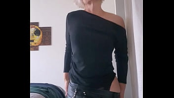 Tu viens me rejoindre dans ma chambre et