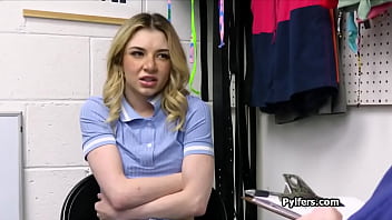 Slim petite suspect sucks mall cop