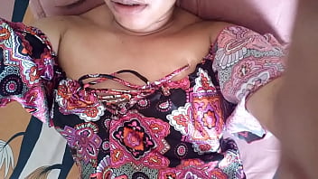 Esta rica y ardiente mamacita solo quiere follar por atrás su posición favorita es el 69 Esta rica y ardiente mamacita solo quiere follar por atrás su posición favorita es el 69