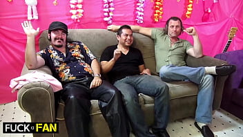 Samantha nikki siri & beverly's enormous tits scrub jack's face